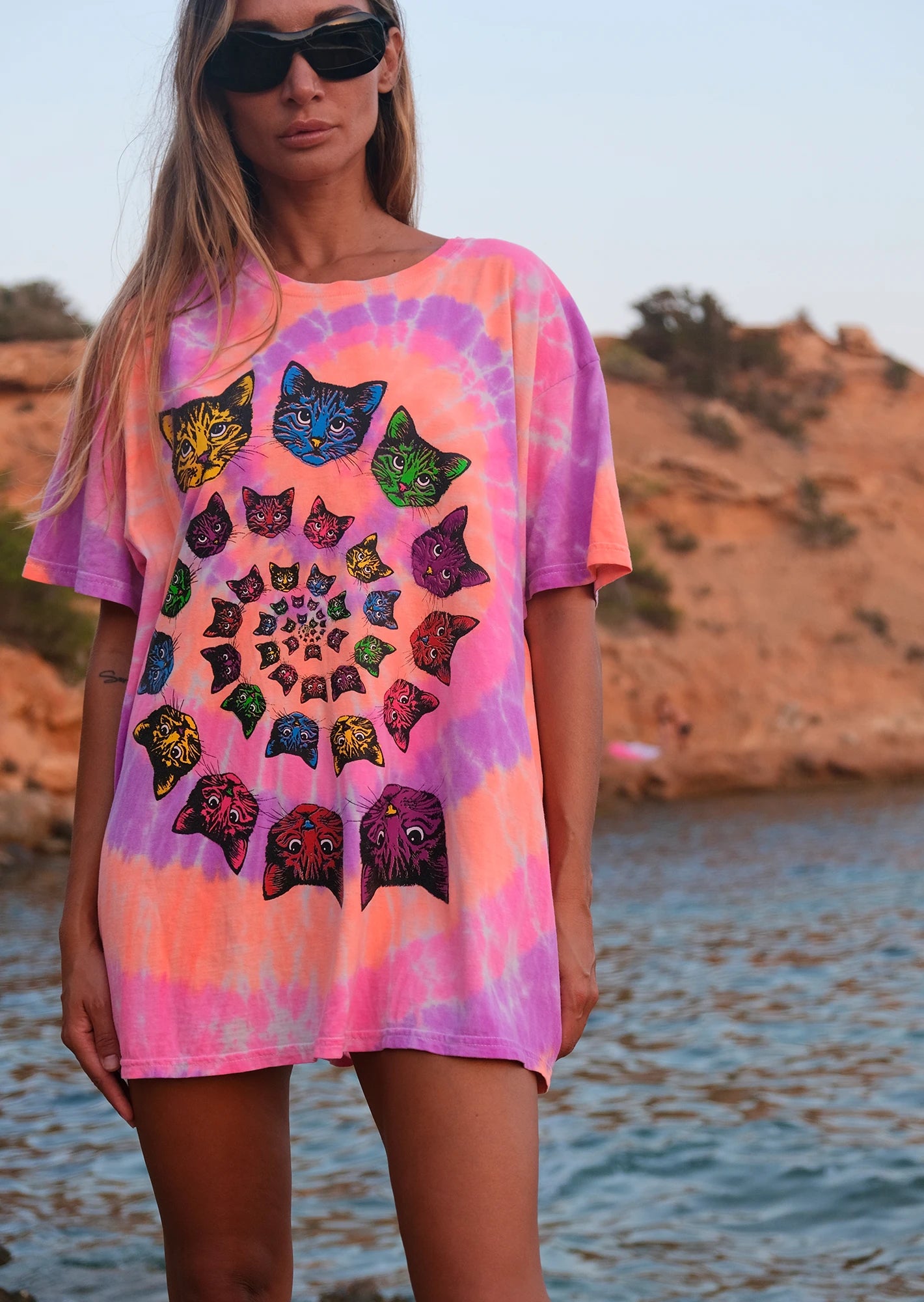 Tie dye cat tshirt